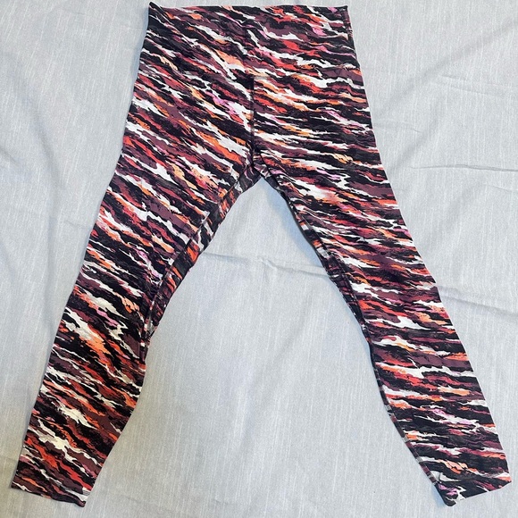 Lululemon Lunar New Year Align High-Rise Pant 25"
 size 12 vguc - Picture 1 of 7
